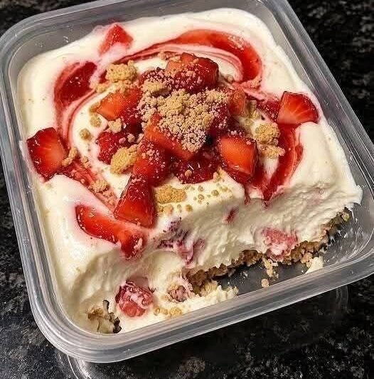 Classic Strawberry Cheesecake Recipe
